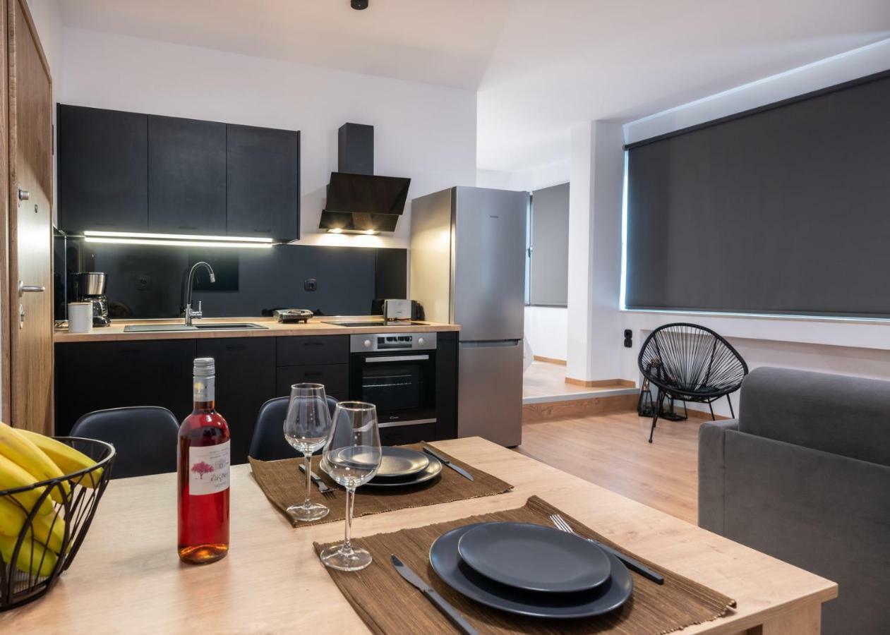 Elegant Urban Apartment Ираклион Экстерьер фото